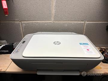 Stampante HP DEDKJET 2700 bianco nero e colori