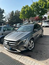 Mercedes GLA 200 premium sport