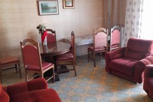 Appartamento ammobiliato. Per tutto l'anno