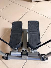 Stepper con manubri ed elastici