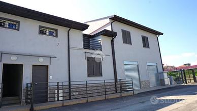 2 LOCALI A MONTECORVINO ROVELLA