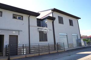 2 LOCALI A MONTECORVINO ROVELLA