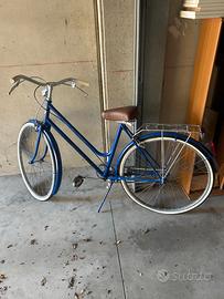 Bici vintage blu