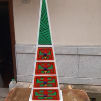 piccola cassettiera piramidale 