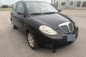 Lancia y