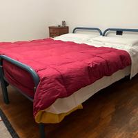 Coppia letti di ferro anni 80 colore azzurro