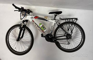 Bici marca Olympia - Pro-Tech bicicletta