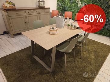Tavolo Otto point struttura in bronzo e top Olmo