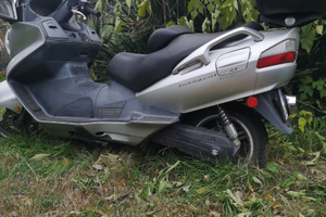 Suzuki burgman 650 executive full optional