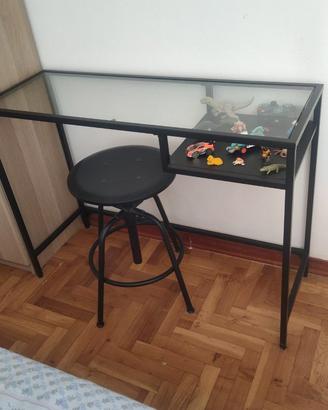 Tavolino in ferro IKEA