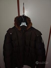 giubbotto Moncler con collo in pelo