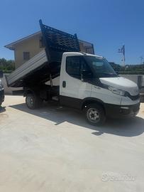 Iveco Daily ribaltabile nuovo 2026