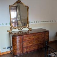 armadio e cassettiera con specchio in radica