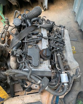 MOTORE VOLKSWAGEN NEW BEETLE 1.8 BENZINA ANNO:2003