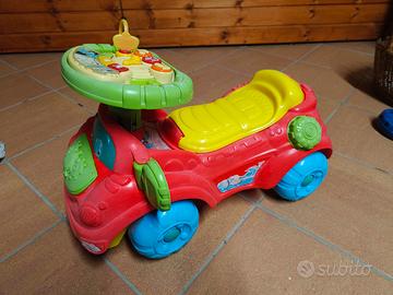 Macchinina cavalcabile per bambini