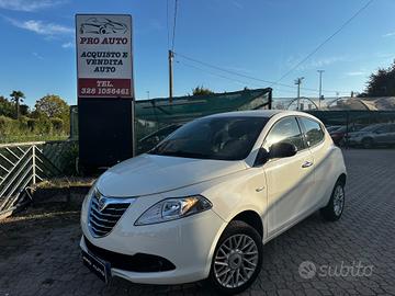 Lancia Ypsilon 0.9 TwinAir 85 CV 5 porte Metano Ec