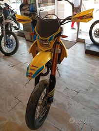 SUZUKI VALENTI MOTARD RACING 50 RME