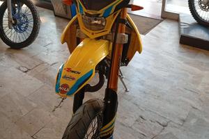 SUZUKI VALENTI MOTARD RACING 50 RME