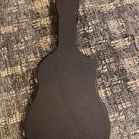 Custodia rigida per acustica