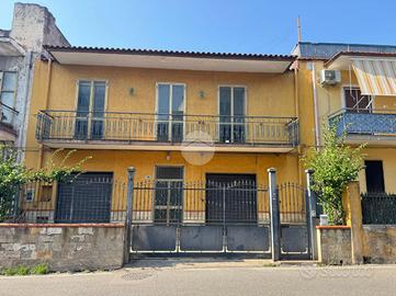 PALAZZINA A SANTA MARIA LA CARITÀ