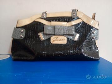 borsa guess nera e grigia 