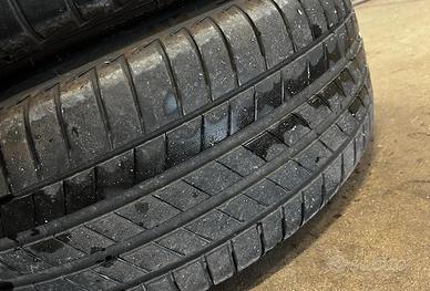 Gomme Bridgeston 245/45 R19