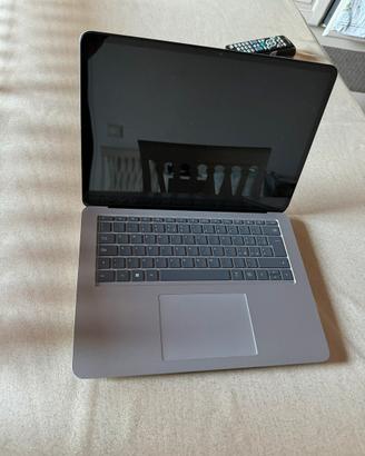 Surface Laptop Studio 16gb ram 512gb ssd PEN 2