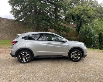 HONDA HR-V 1.6 i-DTEC Executive Navi ADAS