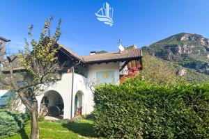 Casa indipendente con terreno a Terlano