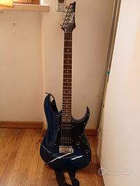 chitarra elettrica e amplificatore