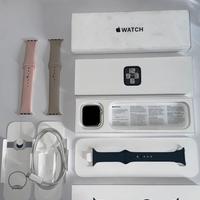 Apple Watch SE 44mm, Alluminium Case