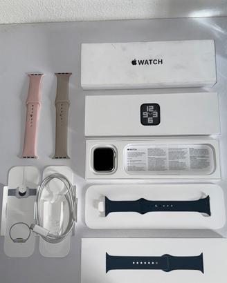 Apple Watch SE 44mm, Alluminium Case