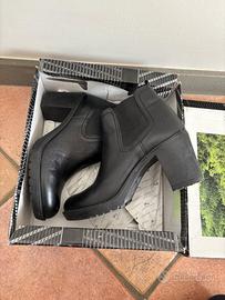 Stivaletti neri lumberjack