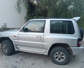 MITSUBISHI Pajero ('82-'00) - 1999