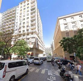 Immobile di 450 m² con più di 5 locali a Napoli