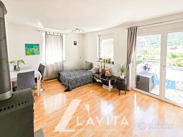 Bilocale con balcone a Lasa
