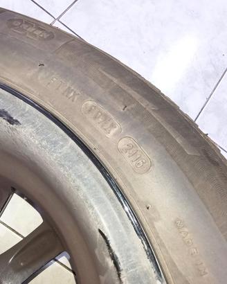 Gomme invernali con cerchi in lega