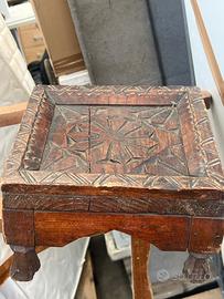 Antico tavolino da The poggiapiedi sgabello