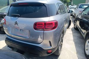 Citroen c5aircross-ford transit-Peugeot 3008-mini