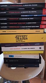 Stock 13 libri vari generi