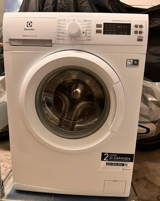 Lavatrice Electrolux Serie 600 SensiCare 1-6  Kg