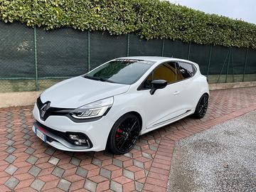 Renault Clio Rs Trophy 220