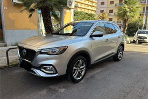 MG EHS Plug-in Hybrid - Exclusive