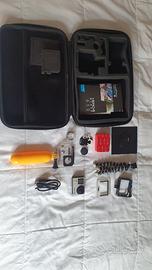 Gopro 4 hero black con accessori