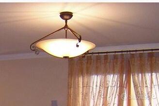 Lampadario ferro battuto