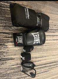 Guantoni boxe + bendaggi leone
