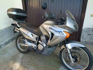 moto Honda Transalp 