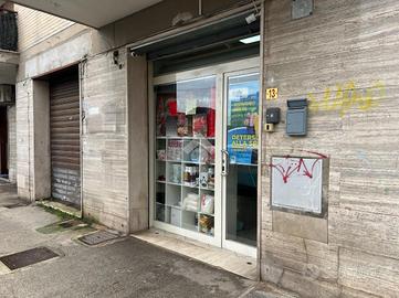 NEGOZIO A CASORIA