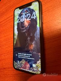 iPhone  11