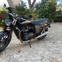Triumph Street Twin 900